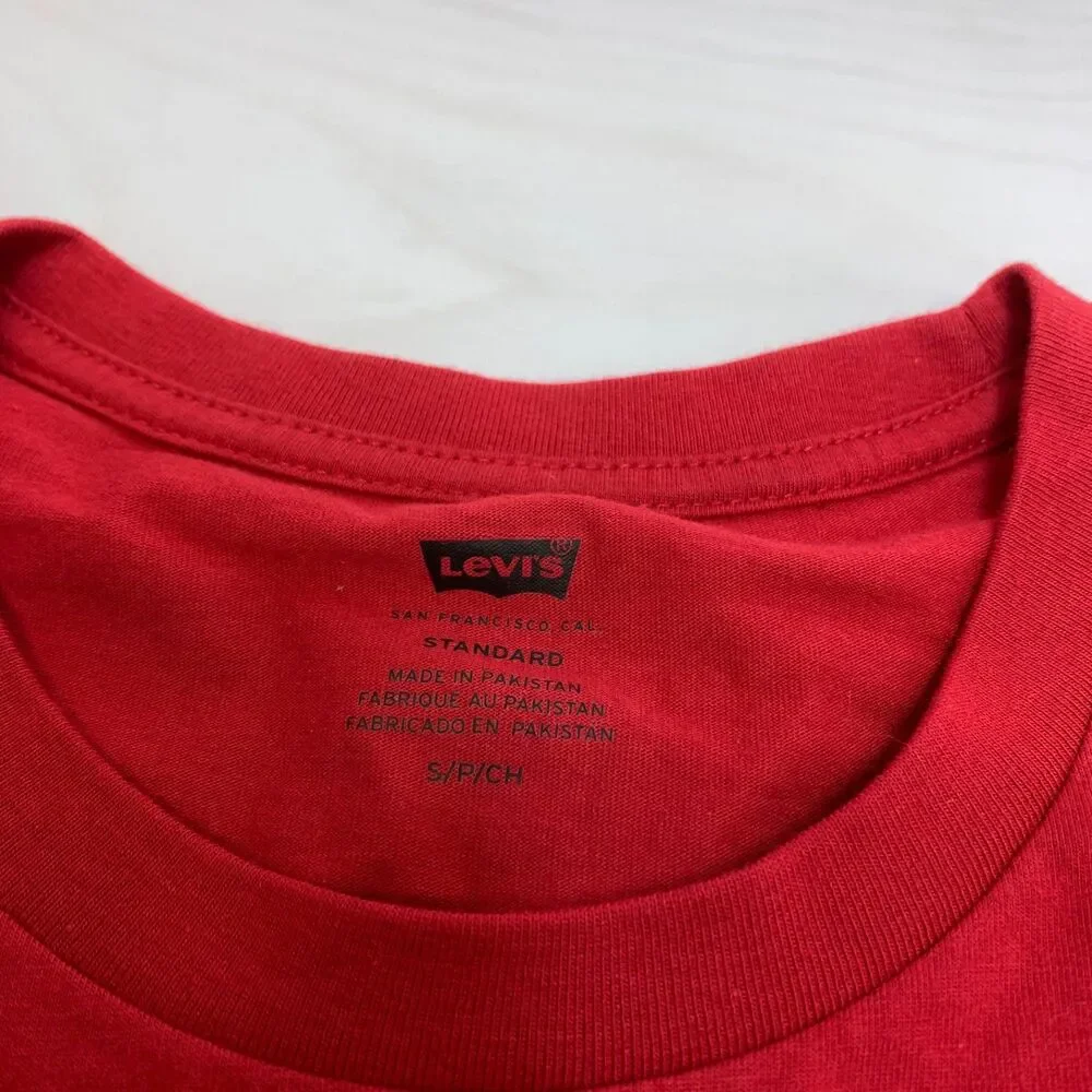 Levis Mens‎ T Shirt Small S Camisa Graphic Red Short Sleeve Cotton Crew Neck